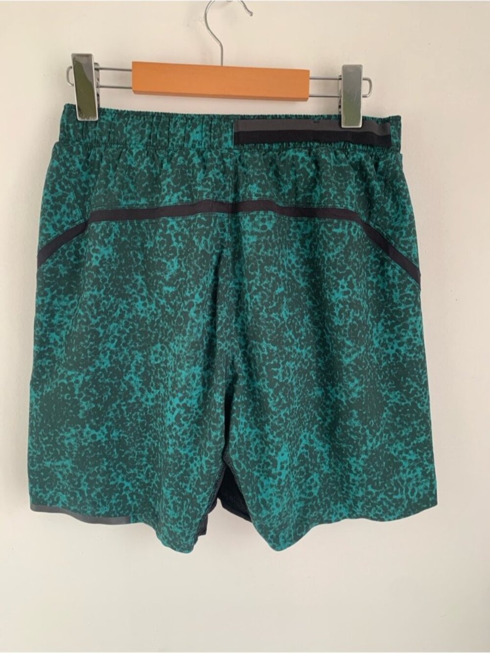 Lululemon Athletic Shorts - Picture 4 of 6